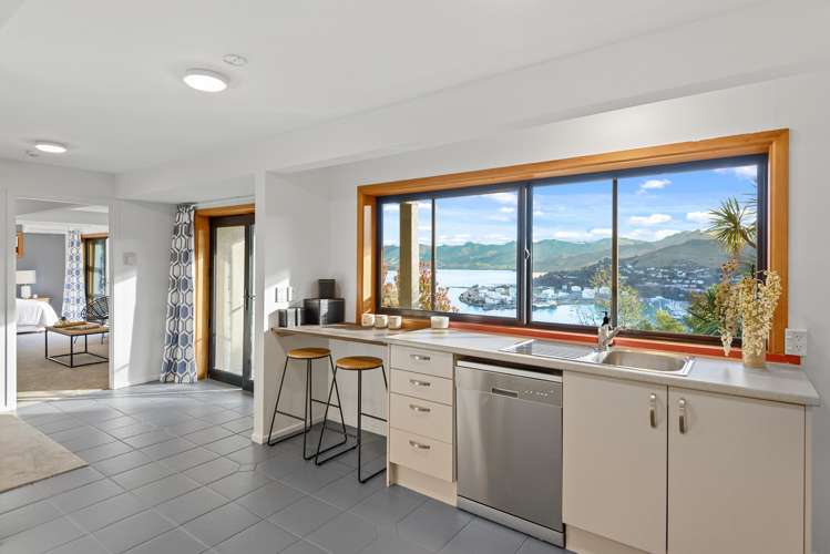 6 Gilmour Terrace Lyttelton_12