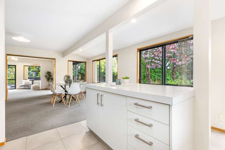 82 Chartwell Street Burwood_8