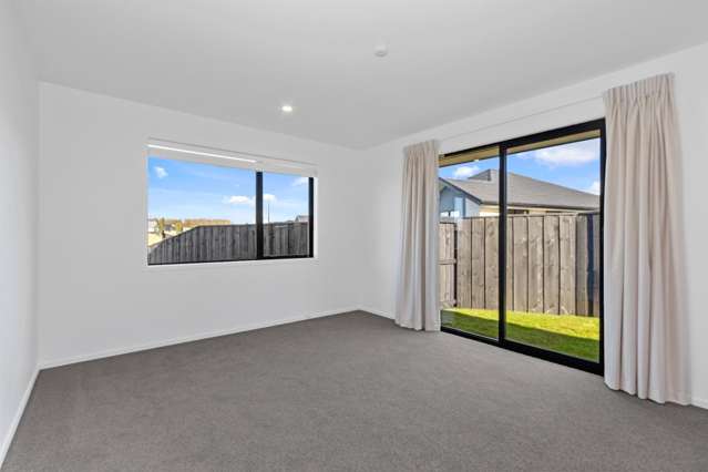 63 Mehrtens Crescent Woodend_4