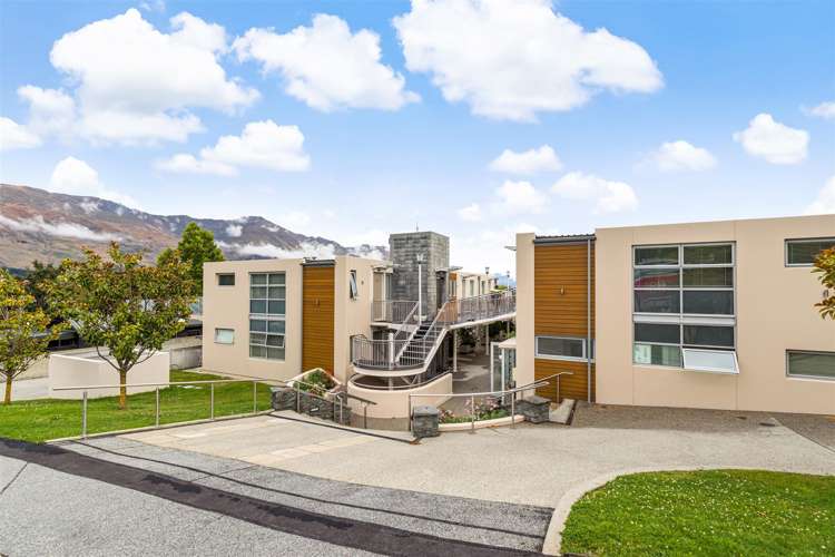 104/29 Warren Street Wanaka_8