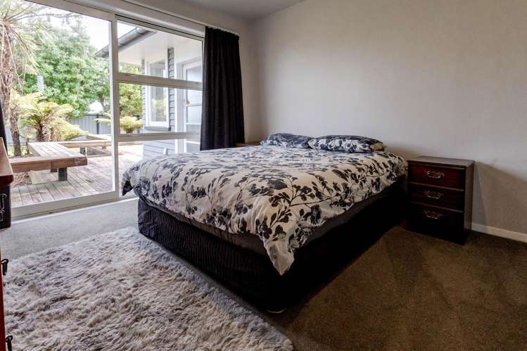 14 Jollie Street Hokitika_14