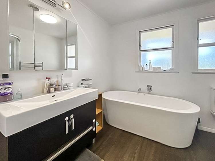 26 Fairview Avenue 10643_15