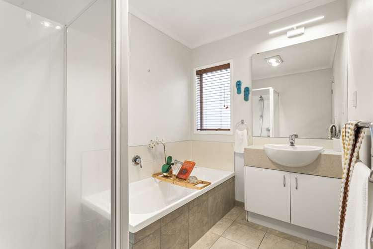 41 Saltwood Street Red Beach_12