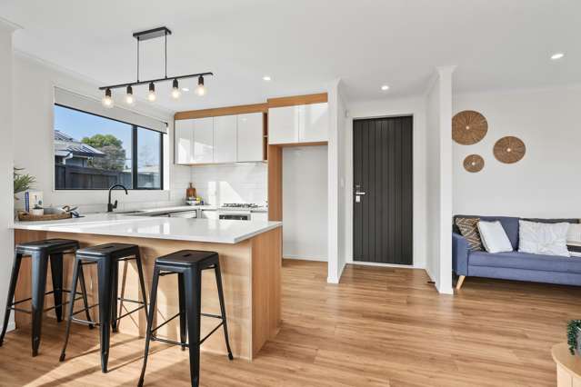 3/12 Liston Crescent Hillcrest_3