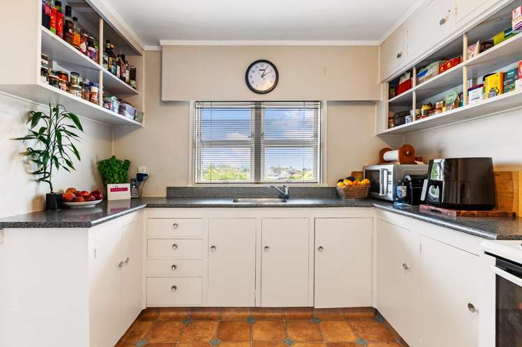 17 Sealy Road Torbay_13