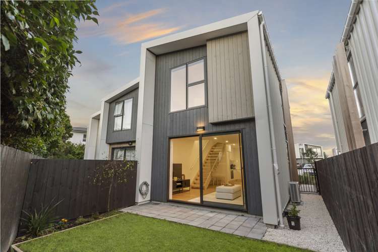 6/82 East Coast Road Milford_9