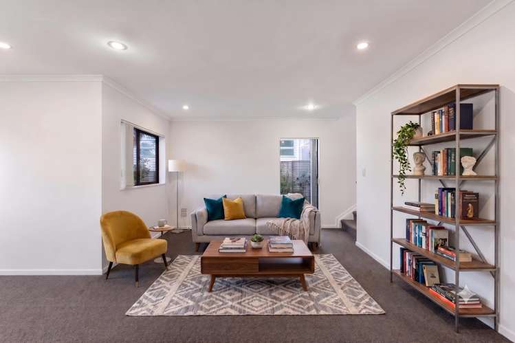 19 Farnol Street Hillsborough_17