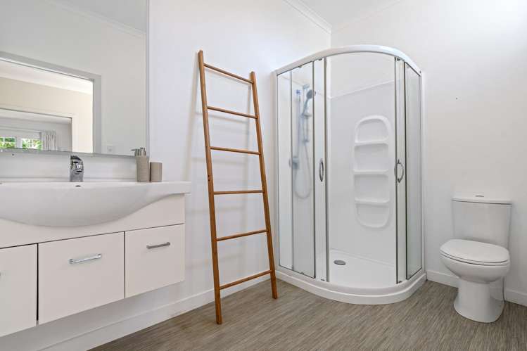 44 Harvey Street Avenues_43