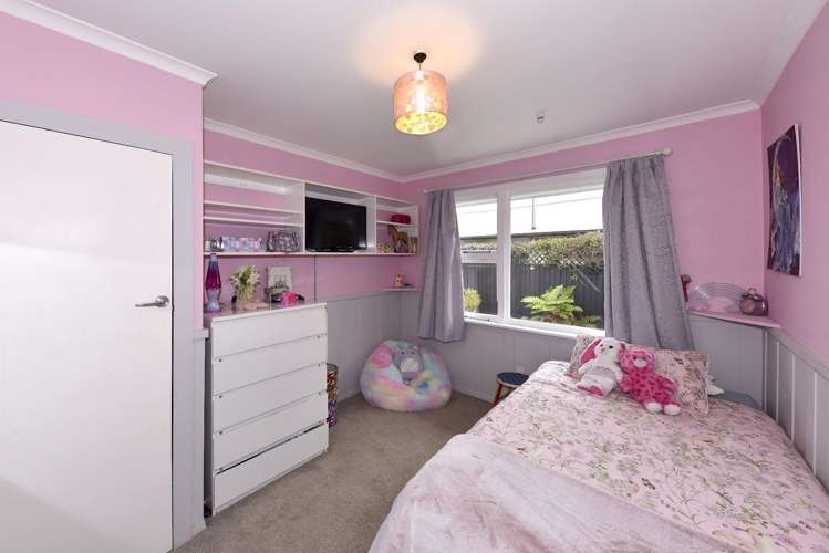 29 Reynolds Avenue Bishopdale_12