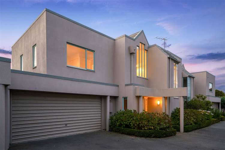 2/110 Nayland Street_0