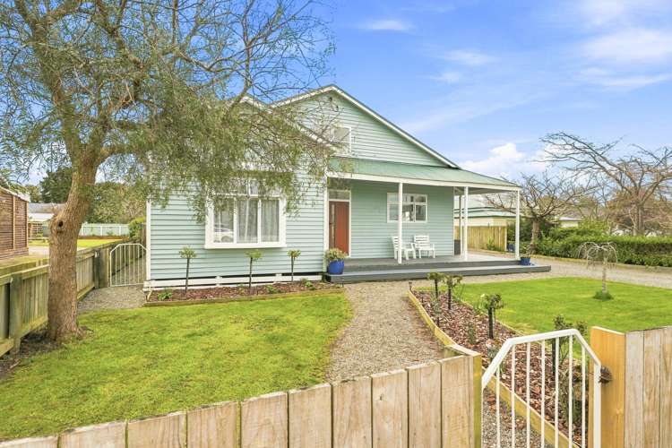 8 Albert Street Pahiatua_24
