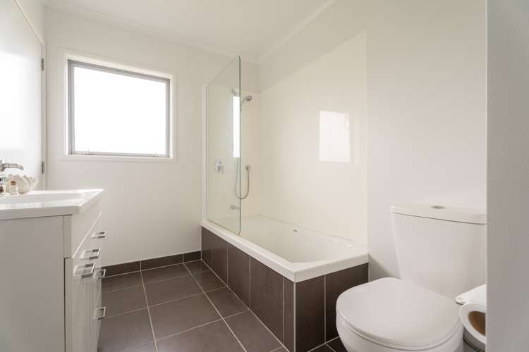 4 Melksham Drive Churton Park_16