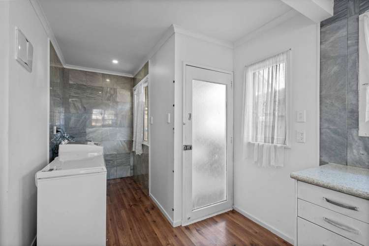 8 Martin Road Manurewa_16