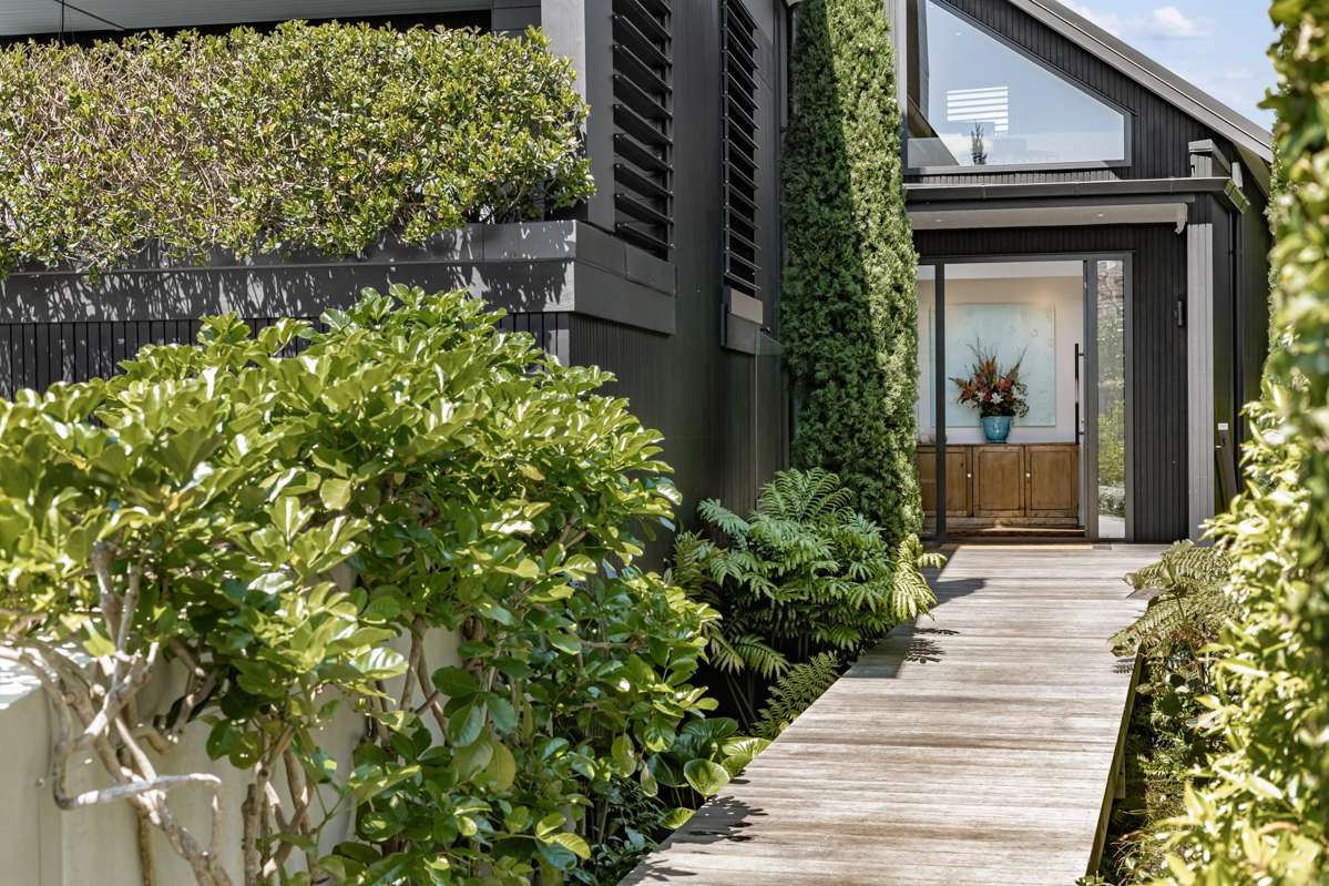 150A Coates Avenue_1