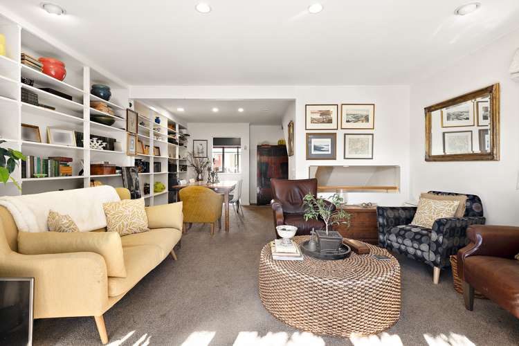 8/14 Harriett Street Thorndon_6