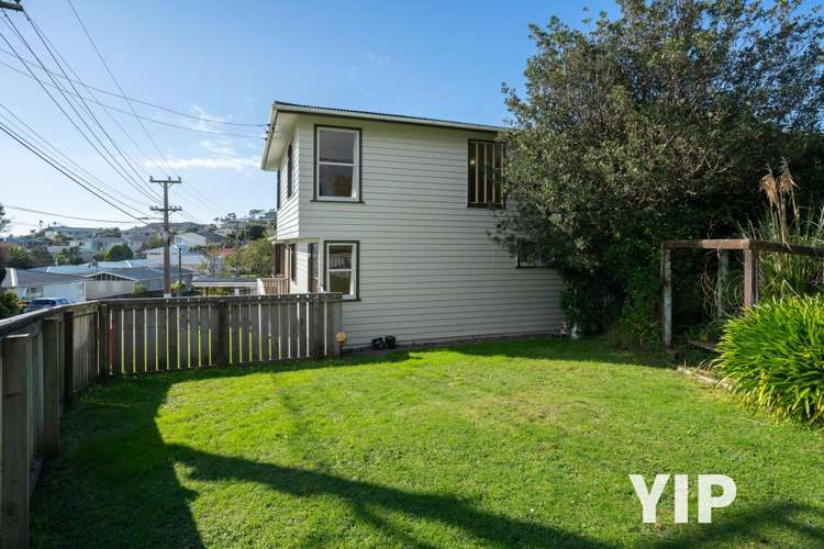2 Griffiths Grove Newlands_15