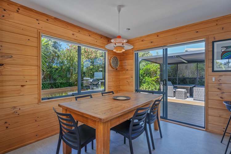 114 Kauri Crescent Matarangi_12