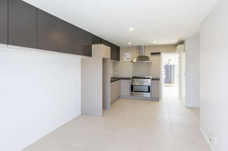 330 Yaldhurst Road_0