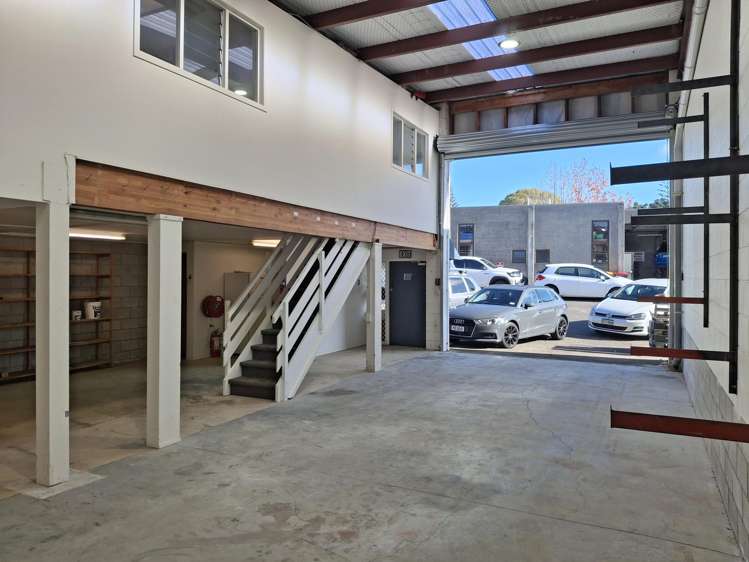 2/8 Ashfield Road Wairau Valley_2