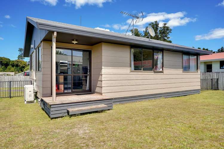 13 Gillett Lane Enderley_8