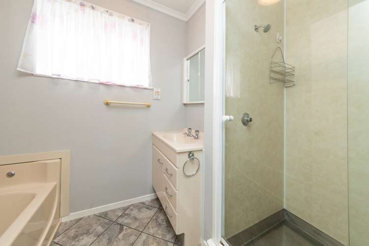 14 Ferndale Place Feilding_4