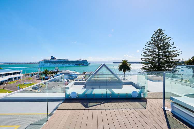 401/36 Victoria Road Mount Maunganui_13