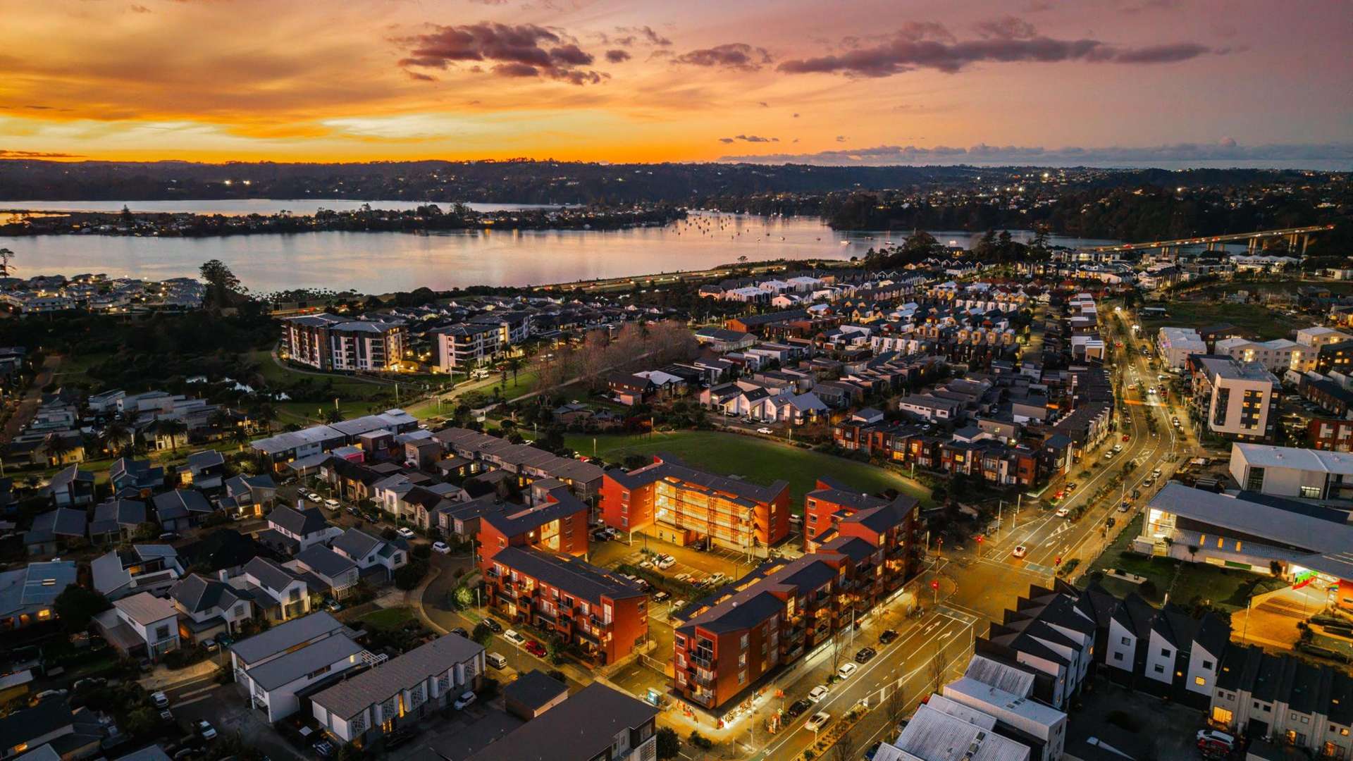 203a/160 Hobsonville Point Road Hobsonville_0