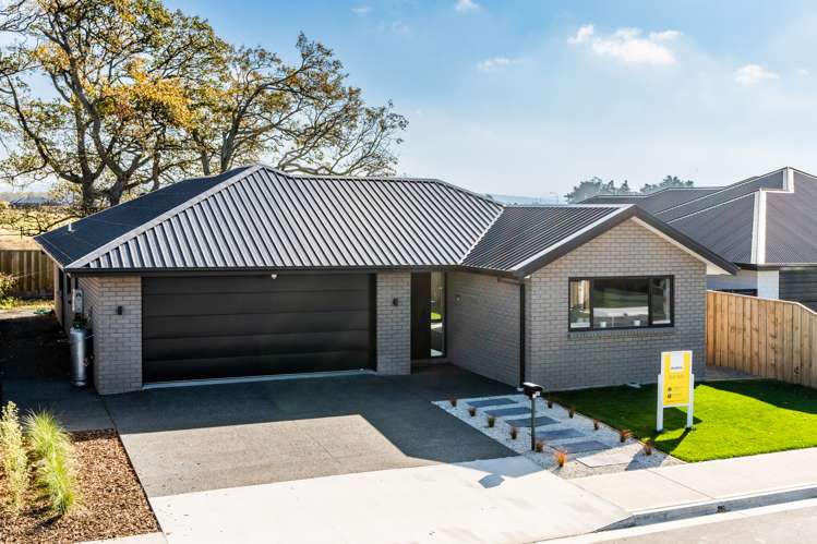 27 Crossley Avenue Woodend_13