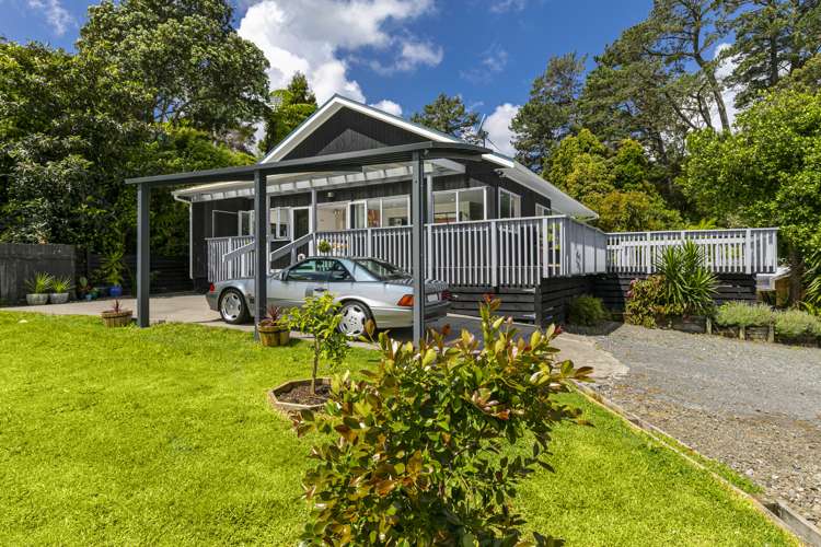 132 Attwood Road Paremoremo_12