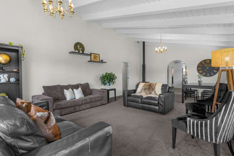 5 Skelton Crescent Paparoa_3