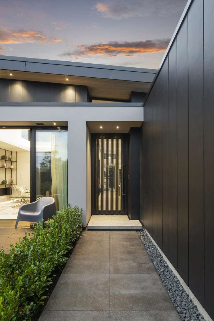 32 Queens Avenue Merivale_1