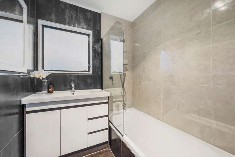 2/4 Fiesta Drive Half Moon Bay_9