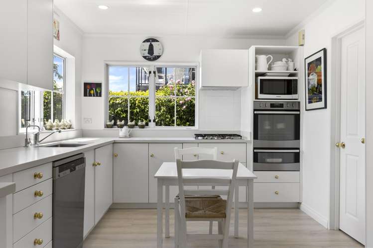 2/18 Pipi Street Two Mile Bay_25