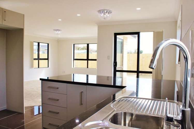 118a Gloucester Road Manurewa_8