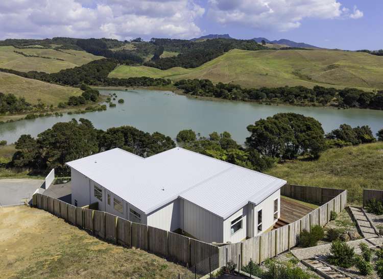 98 Omahina Street Raglan_4