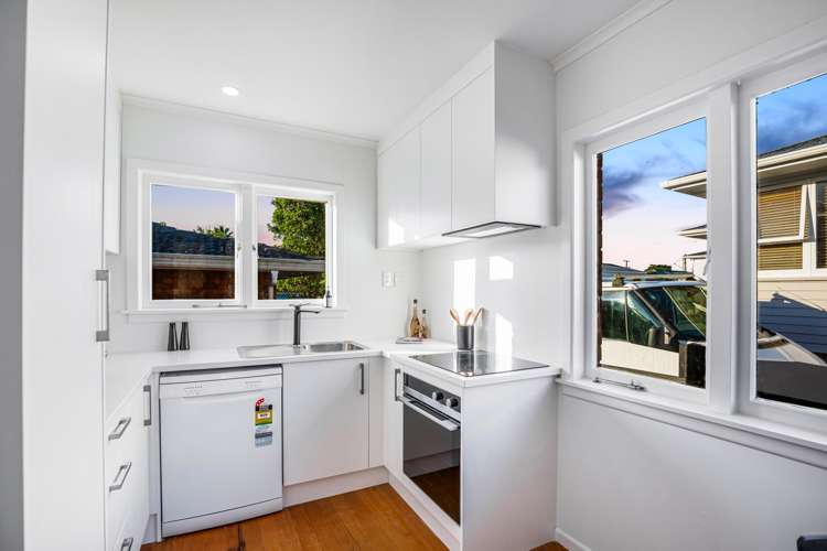 1/32 Kereru Street Henderson_6