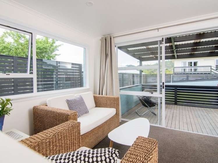 57 Montreal Road Toi Toi_18