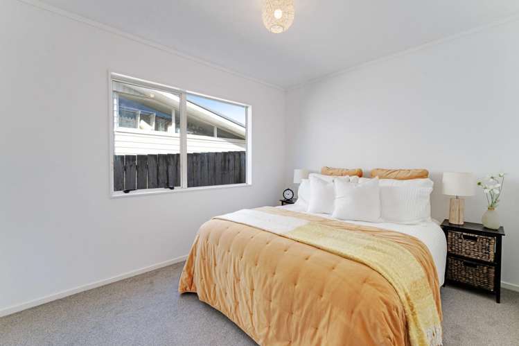 2/66 Coronation Road Hillcrest_11