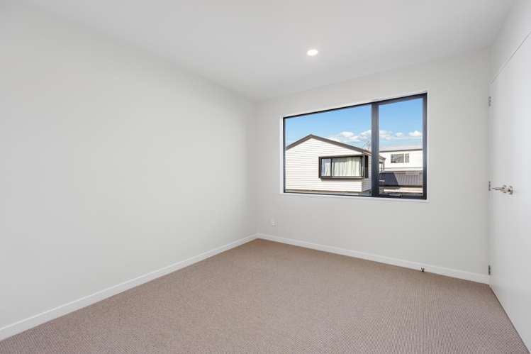 8 Alexander French Close Silverdale_20
