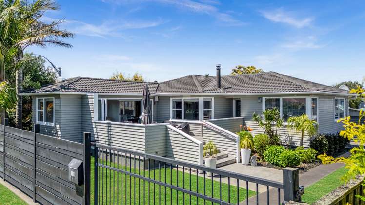 113 Gills Road Bucklands Beach_22