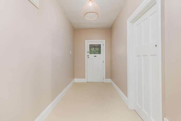 8 Herbert Street Waimate_16