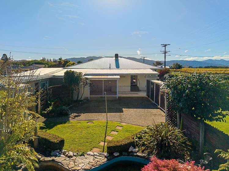 19 Oudenarde Street Renwick_21