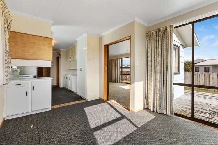 209 Parklands Avenue Bell Block_10