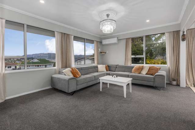 11 Tweed Road Papakowhai_1