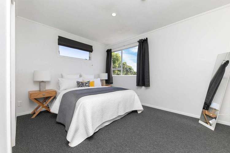 78 Captain Scott Road Glen Eden_11