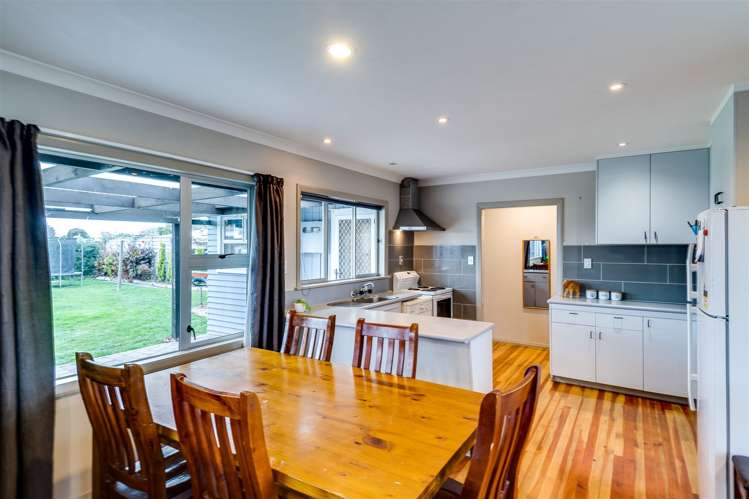 82 Wycliffe Street Onekawa_7