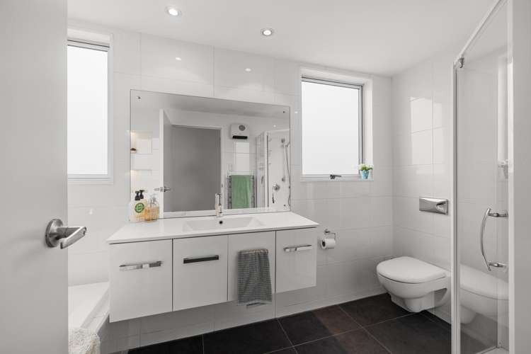 15A St Winifreds Place Bryndwr_17