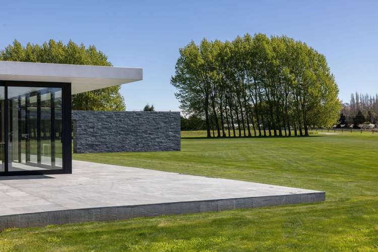 400 Pound Road Yaldhurst_45