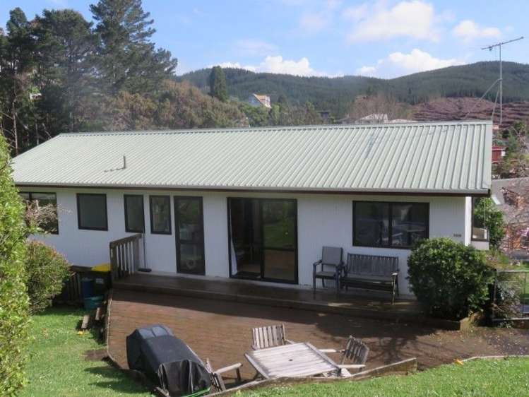 109 Onemana Drive Onemana_0