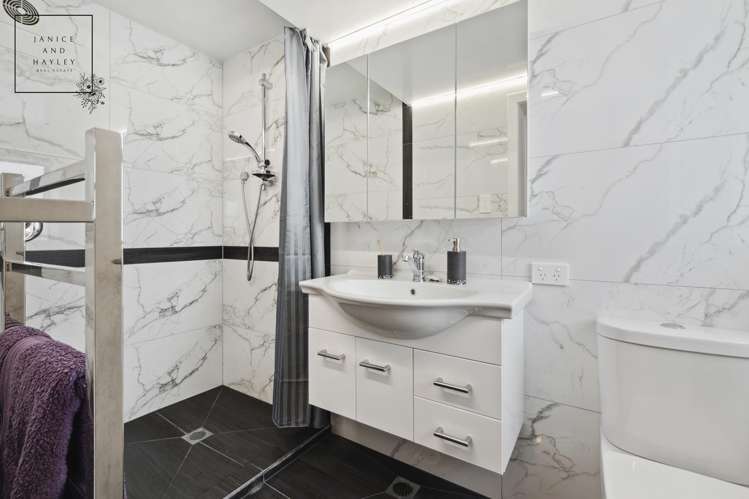 29 Youngs Road Papakura_15